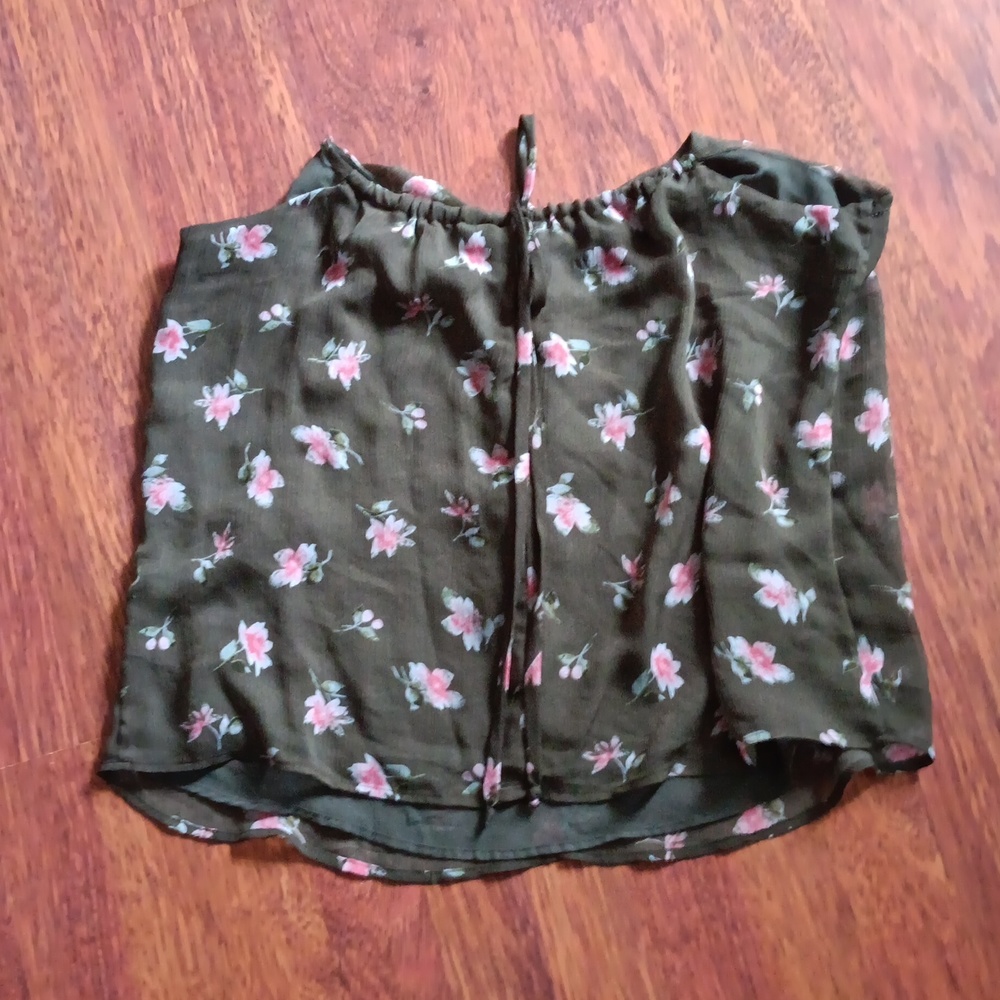 Flowy‎ high neck blouse - Picture 7 of 8
